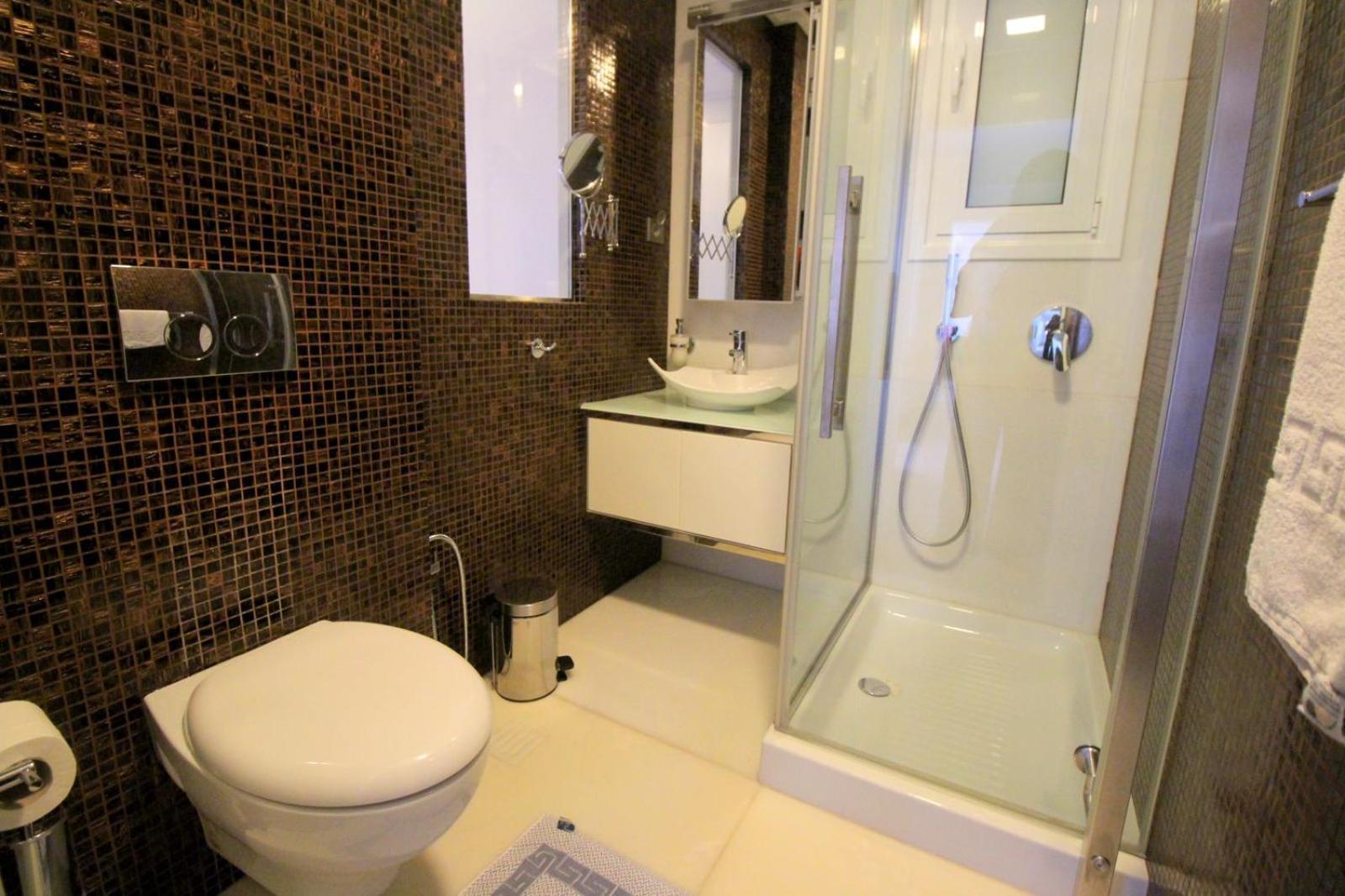 Kristi Apartments Sarandë Eksteriør bilde