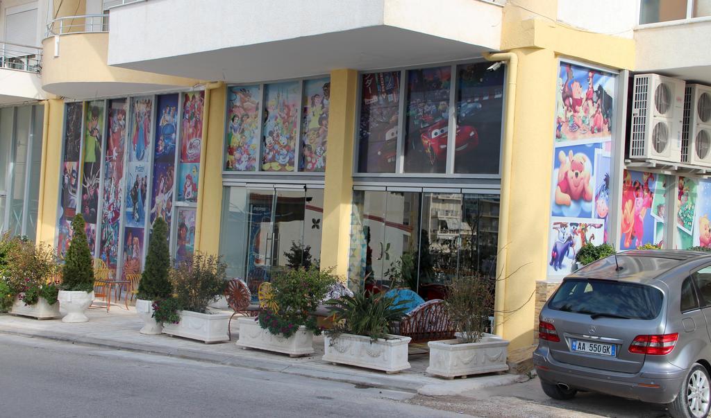 Kristi Apartments Sarandë Eksteriør bilde