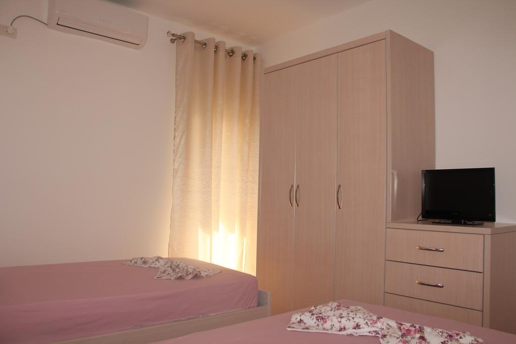 Kristi Apartments Sarandë Eksteriør bilde